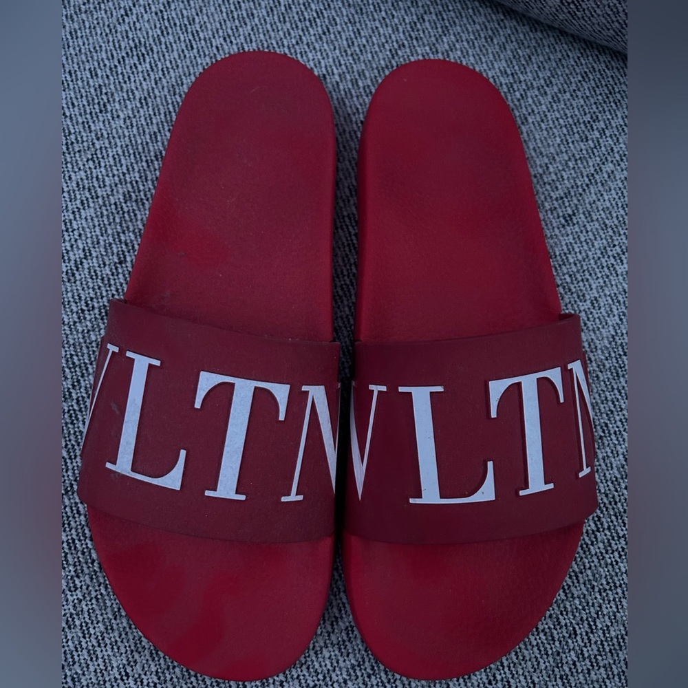 Men’s Valentino Slides size 12
